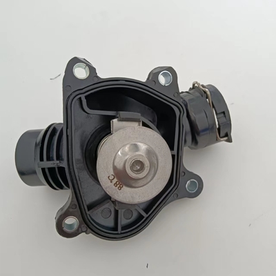 11517789014 11517805811 Engine Coolant Thermostat Housing for B-M-W xDrive 35 d Models