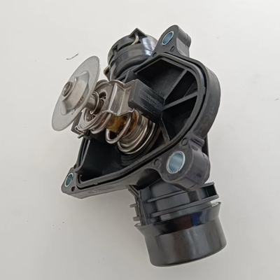 11517789014 11517805811 Engine Coolant Thermostat Housing for B-M-W xDrive 35 d Models