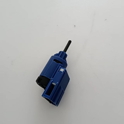 1J0 927 189 Clutch Starter Safety Switch Made of ABS Plastic for Audi/Volkswagen