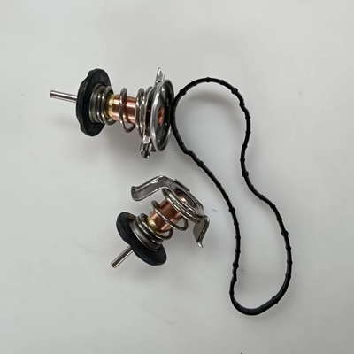 Metal Plastic Engine Coolant Thermostat for Ford F250 F350 F450 F550 6.4L 2008 2009 2010
