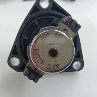 Thermostat Housing Assembly 16031-0P010 16031-31011 for Toyota TACOMA TUNDRA