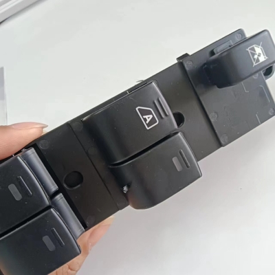 OE NO. 25401-BB65B Front Left Power Window Switch for Nissan Navara Qashqai 2003-2018