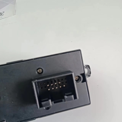 BSG 90-860-061 Front Left Power Window Switch 1J4959857 For VW Jetta Passat Golf 4 Door 00-2005