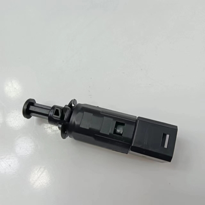 50-0143 Brake Light Switch For Nissan Aprio 2008-2010 and Renault Reference NO. 50-0143